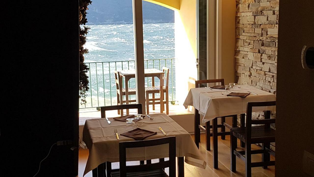 Foresteria Lombarda La Spiaggia Lierna Εξωτερικό φωτογραφία